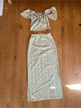 Floral Top and Maxi Skirt in Light Green